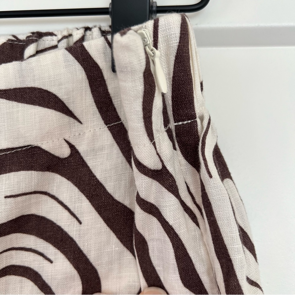 Tahari Wide-Leg Patterned Linen Pants - Picture 3 of 6